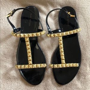 Stuart Weitzman Balck and Gold Gel Sandals